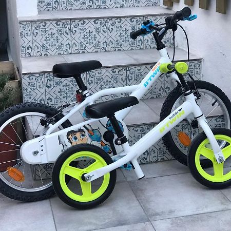 Malaga Beach House, 2 City Bikes, 2 Children'S Bikes, Wifi, Big Terrace, Bbq, Family, Childfriendly Bagian luar foto