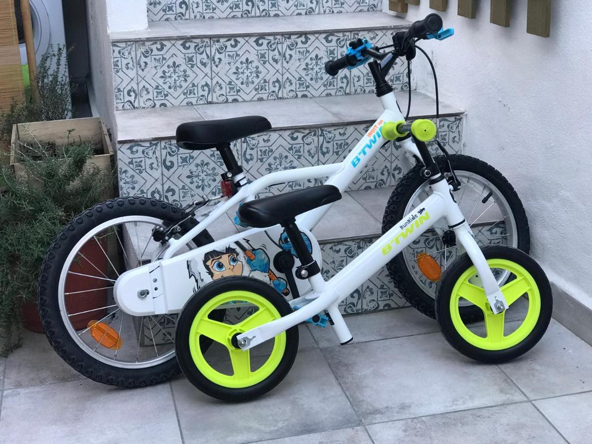 Malaga Beach House, 2 City Bikes, 2 Children'S Bikes, Wifi, Big Terrace, Bbq, Family, Childfriendly Bagian luar foto