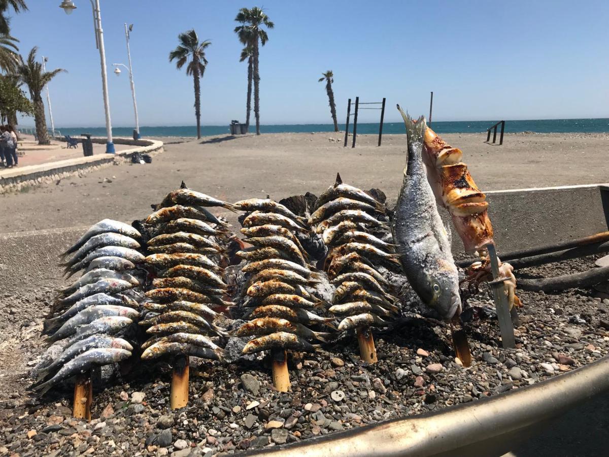 Malaga Beach House, 2 City Bikes, 2 Children'S Bikes, Wifi, Big Terrace, Bbq, Family, Childfriendly Bagian luar foto