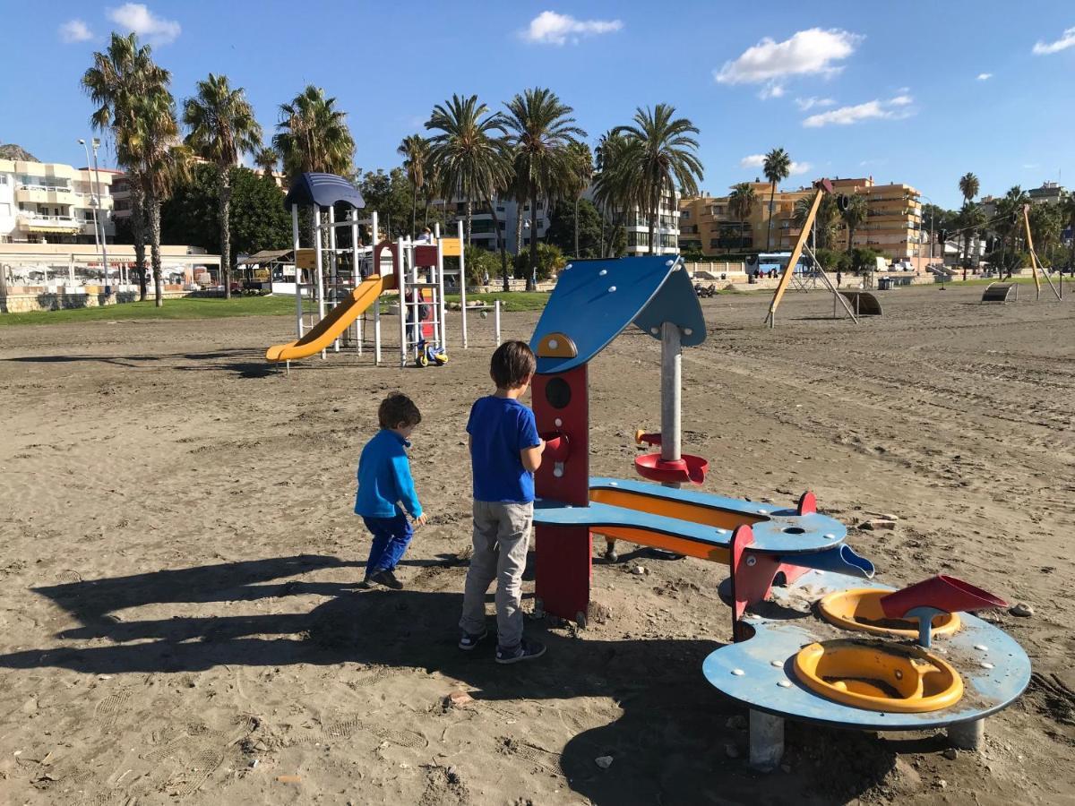 Malaga Beach House, 2 City Bikes, 2 Children'S Bikes, Wifi, Big Terrace, Bbq, Family, Childfriendly Bagian luar foto