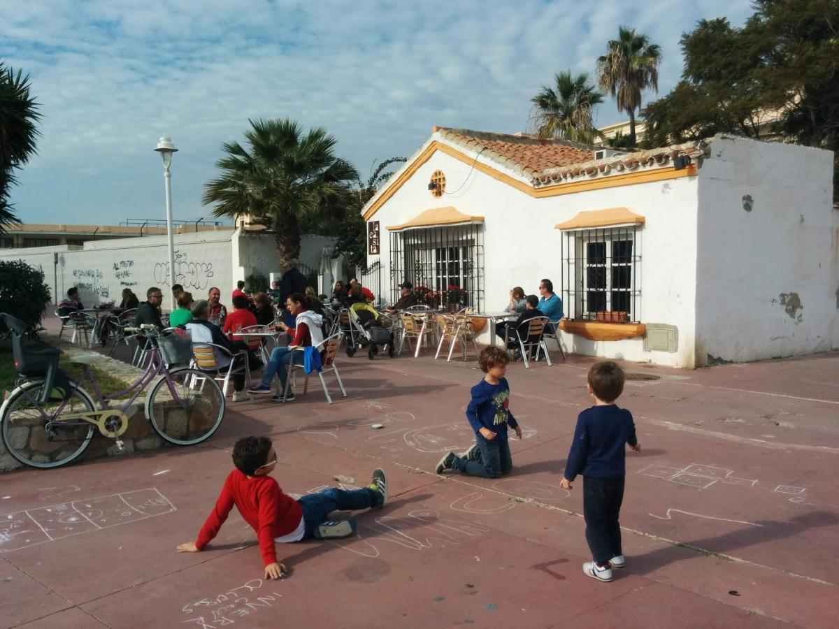 Malaga Beach House, 2 City Bikes, 2 Children'S Bikes, Wifi, Big Terrace, Bbq, Family, Childfriendly Bagian luar foto