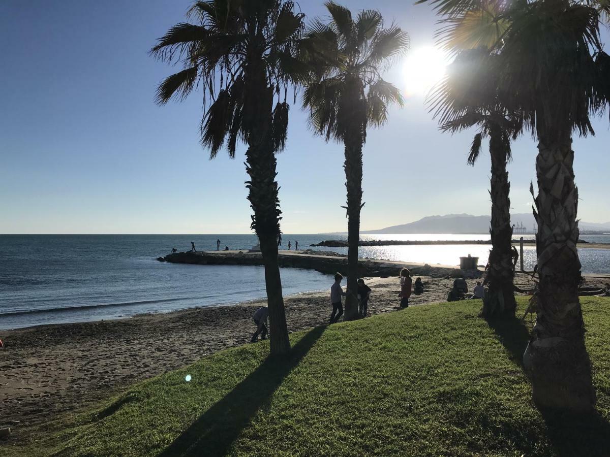 Malaga Beach House, 2 City Bikes, 2 Children'S Bikes, Wifi, Big Terrace, Bbq, Family, Childfriendly Bagian luar foto